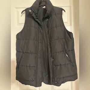 Splendid Black puffer vest
